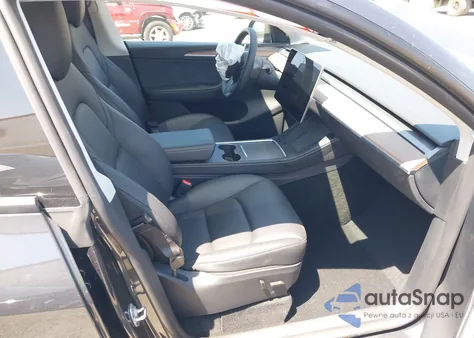 2024 Tesla Model Y Long Range Dual Motor All-Wheel Drive/Rwd из США, поврежденный, VIN 7SAYGDED9RF053945